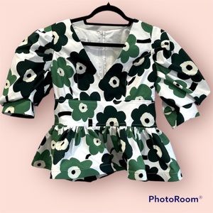 Whimsical peplum top with puff sleeves - so beautiful!